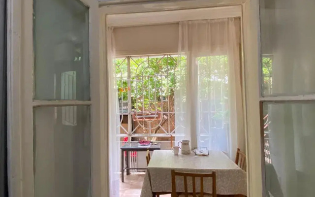 cozy and center