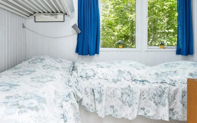 6 Person Holiday Home in Glesborg-by Traum