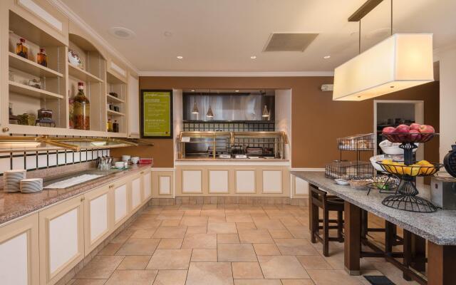 Hilton Garden Inn Kansas City