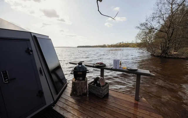 Yggdrasil Igloo Water Huts Skåne