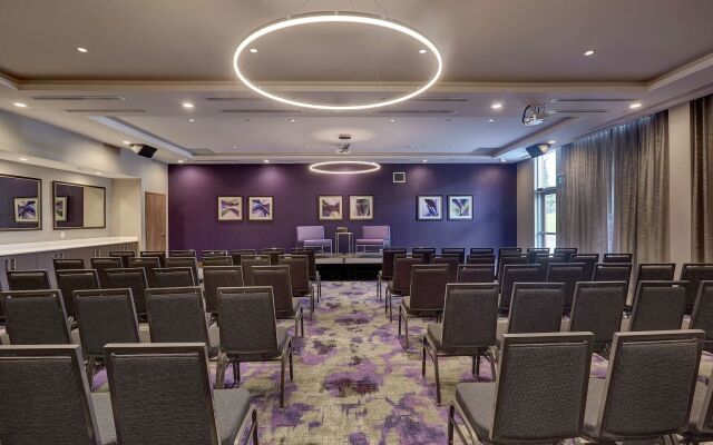 Home2 Suites by Hilton Toronto Brampton