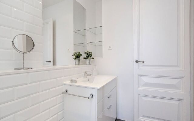 BCN Pau Claris Rocamora Apartments