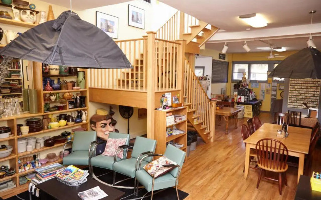 Ray's Bucktown B&B