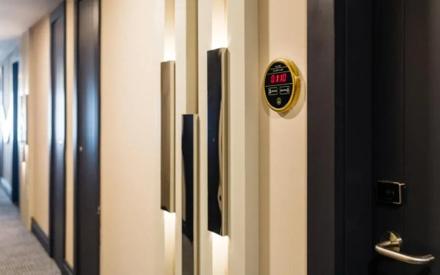 Royal Palace Hotel