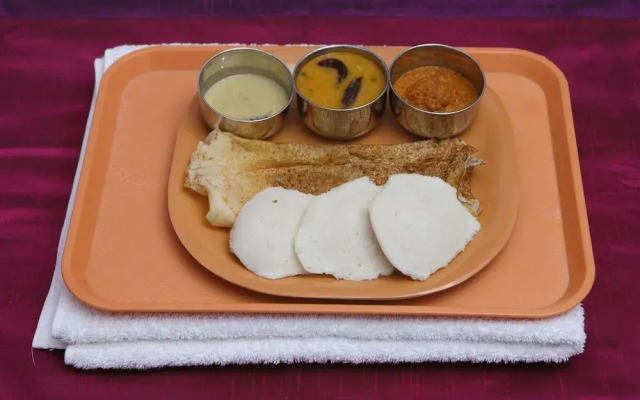 OYO 7722 Sorgam Serviced Apartments