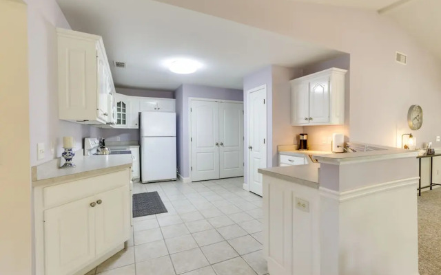 Tranquil Thomasville Retreat w/ Deck + Dining Area