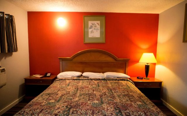 Scottish Inn and Suites