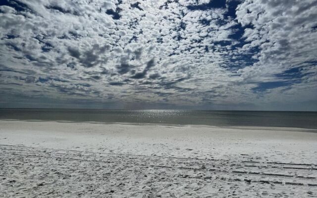 Costa del Mar - 1 Br Condo