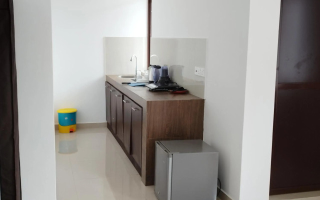 D & D Richmond by DEE DEE