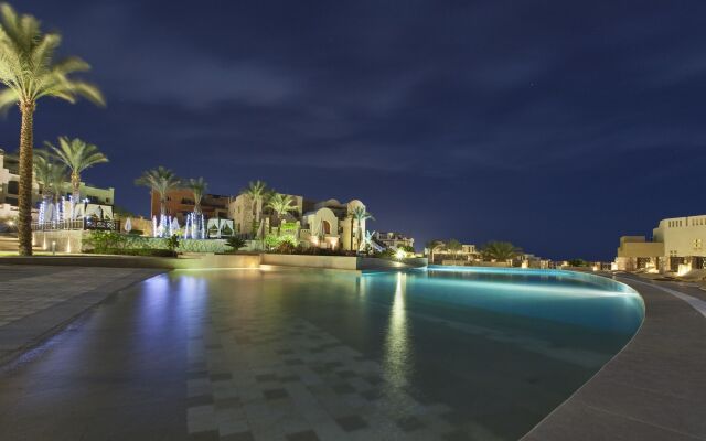 Azzurra Sahl Hasheesh