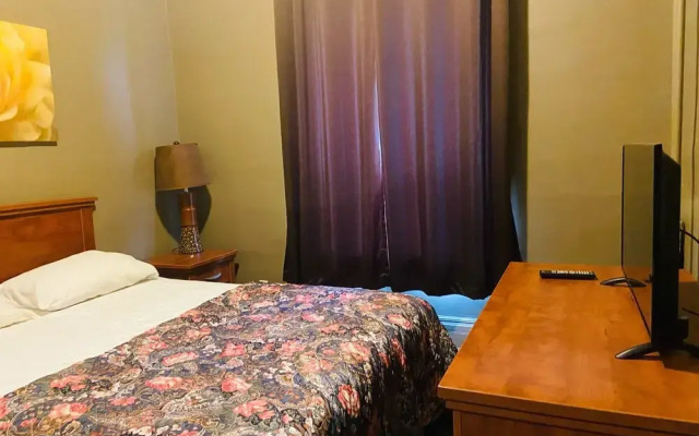 Alexandra Hotel