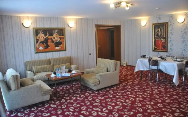 AB Qala Hotel