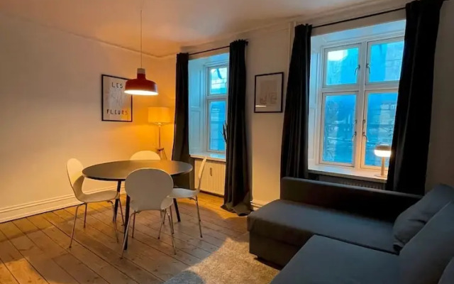 2-bedroom Apartment Retreat