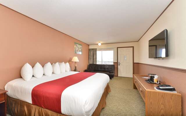 Americas Best Value Inn Wall