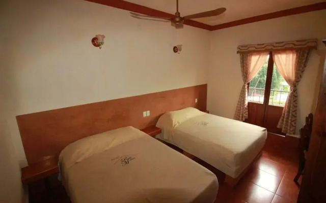 Hotel & Suites Posada Molina