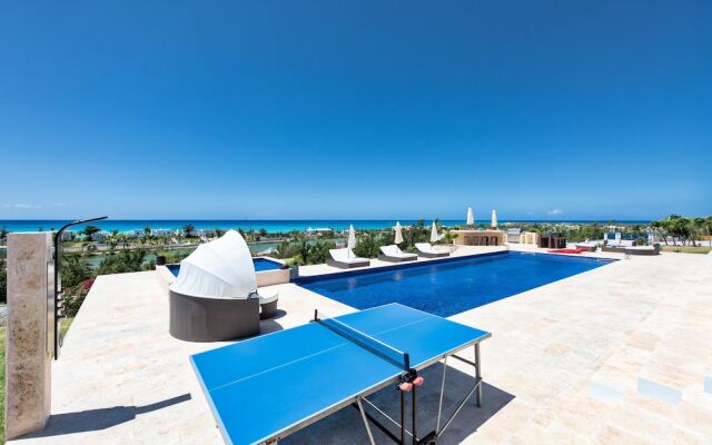 Swanky Caribbean Estate, Ocean Views, Heated Pool, AC, Free Wifi, Ping Pong, Pool Table