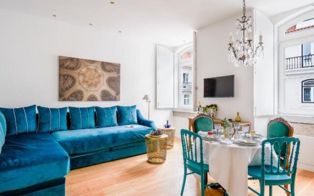 Aurea Once Upon a House