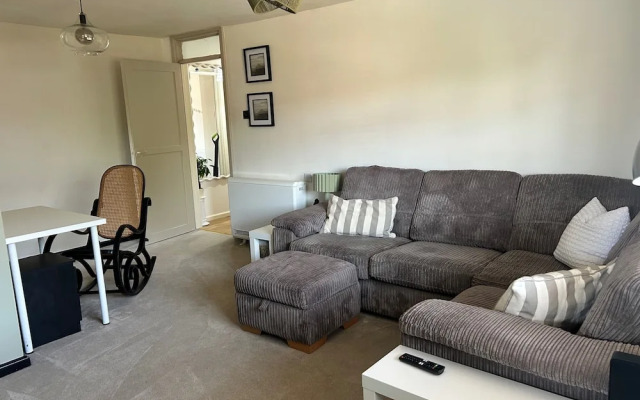 Cosy Chichester Apartment