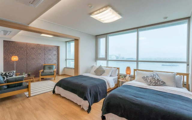 Mono House Busan Songdo Beach