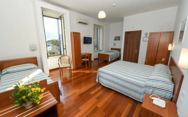 Villa Crawford - Religious Hospitality