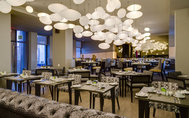 Protea Hotel Fire & Ice by Marriott Pretoria Menlyn