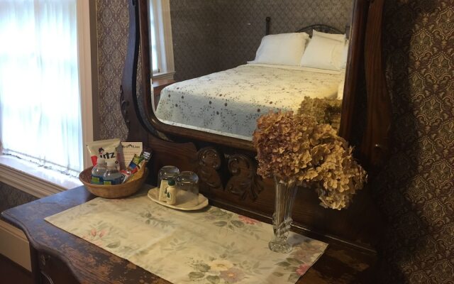 Red Lion Bed & Breakfast