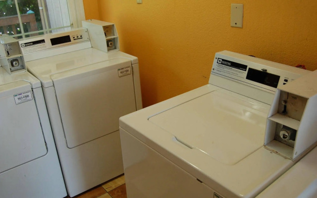 Western Inn Lakewood Tacoma