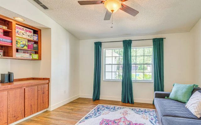 Private Pool & Lanai: Spring Hill Oasis