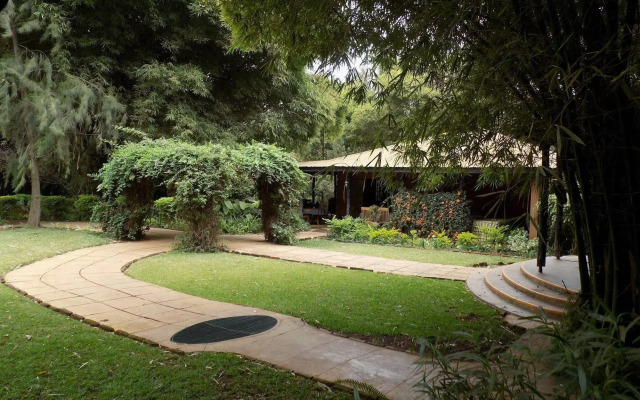 Octagon Lodge