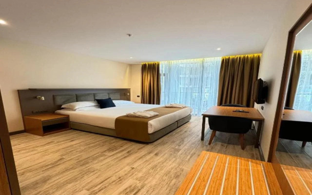 New wave apart hotel