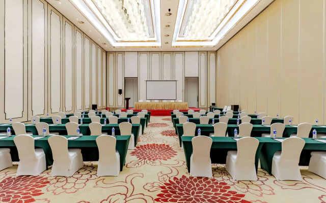 Howard Johnson Lakeview Hotel Huaibei
