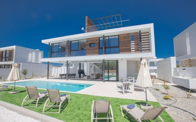 Protaras Elite Pearl Villa Ep16