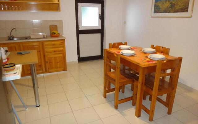 Amfi Apartments