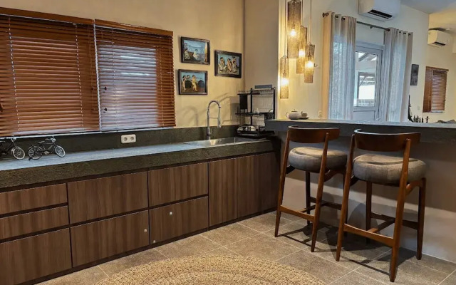 Tropical Townhouse 3 Bedrooms Seminyak