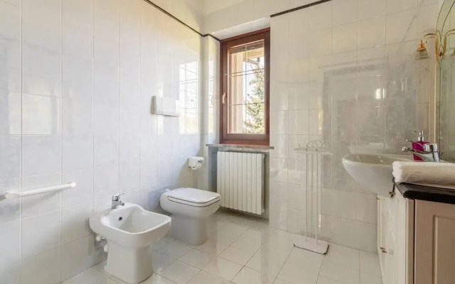 Panorama Villa Nestled Among the Vineyards Langhe