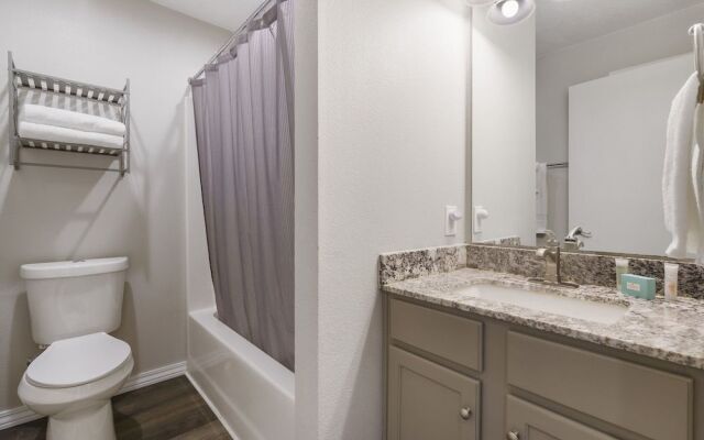 Hillside Lodge - Enjoy Music Venues & the Open Air