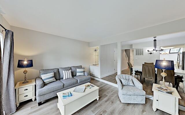 140beach 2 Bedroom Condo