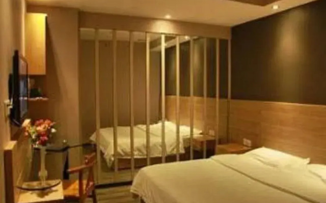 Super 8 by Wyndham Beijing Birds Nest