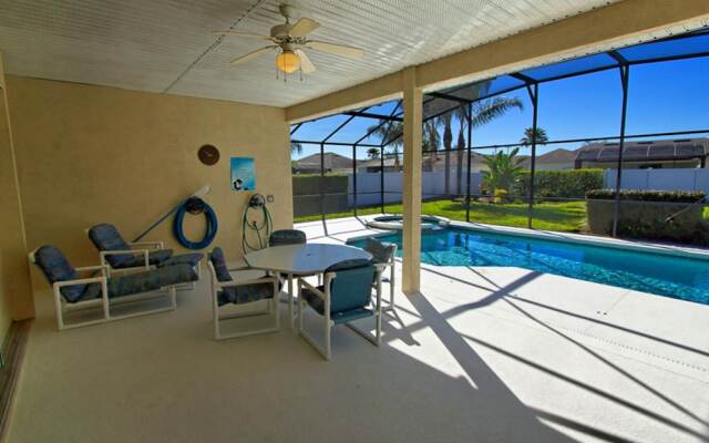 Charleston Manor by Florida Spirit