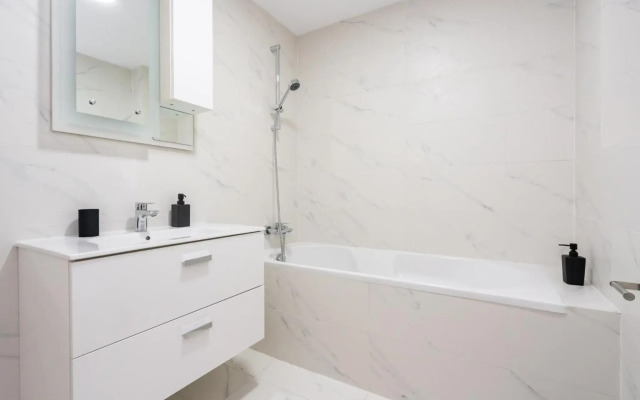 Zen Studio - 1R peaceful apartment in Central Stefan cel Mare