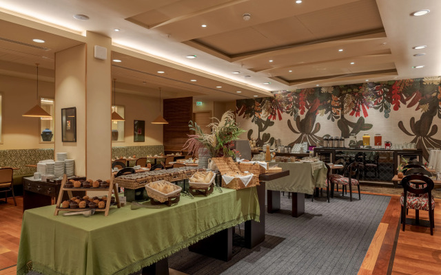 Отель Pestana Chelsea Bridge Hotel & Spa