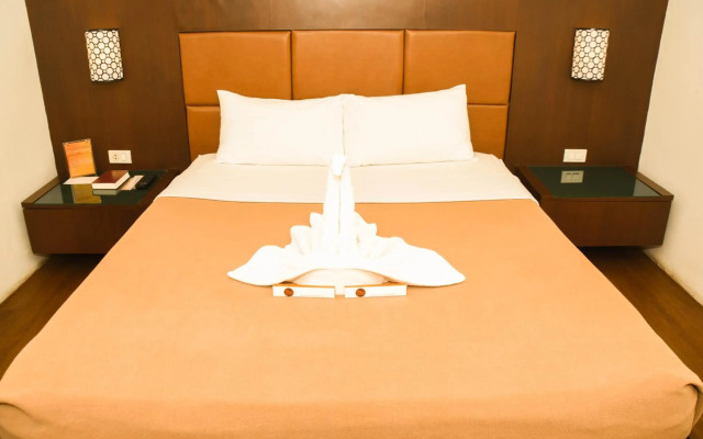 Tacloban Plaza Hotel
