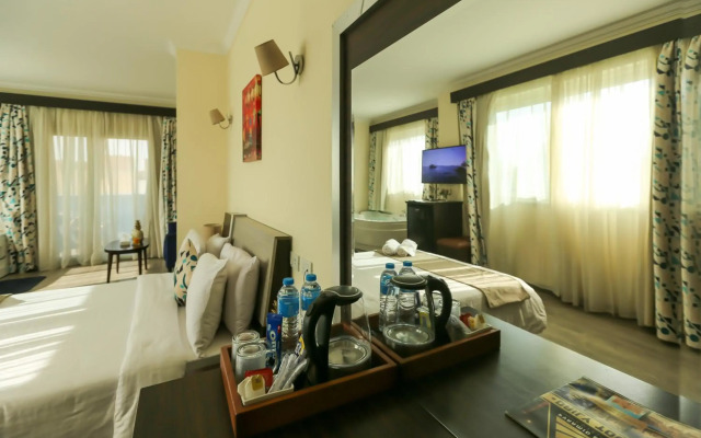 Pyramid Edge Hotel & Exclusive Pyramids View Rooftop