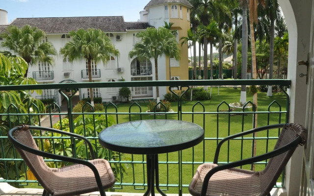Palm View Apartment At Sandcastles