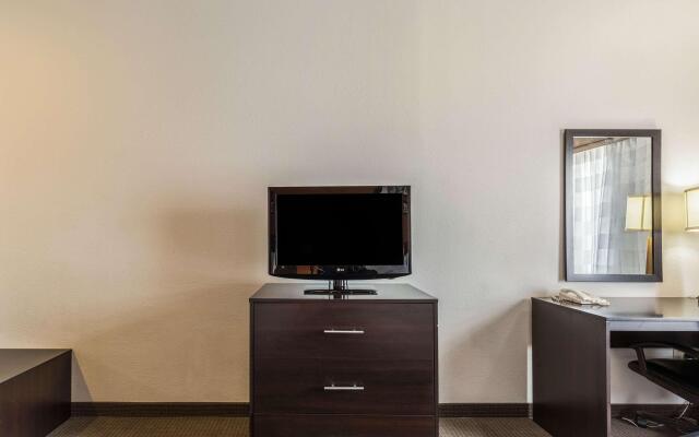 Sleep Inn & Suites Stafford - Sugarland