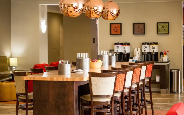 Hampton Inn McPherson