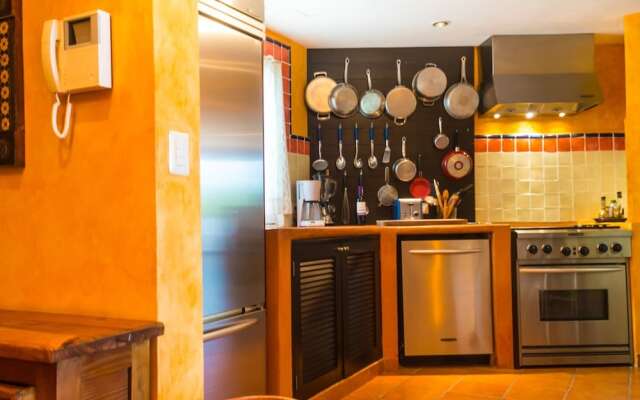 Bosque De Los Aluxes 304 1 Bedroom Condo