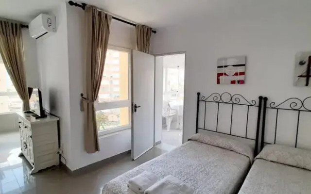 Apartamentos Intercentro Algarrobo-Costa