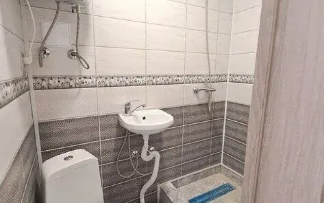 Апартаменты То Рент Хом на набережной Ждановская, д.7