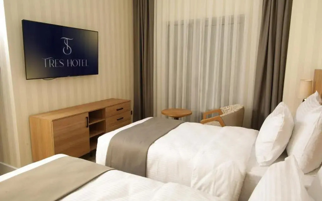 Tress Hotel